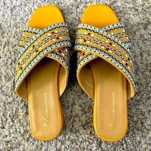 SIZE 9 ANTHROPOLOGIE SANDALS